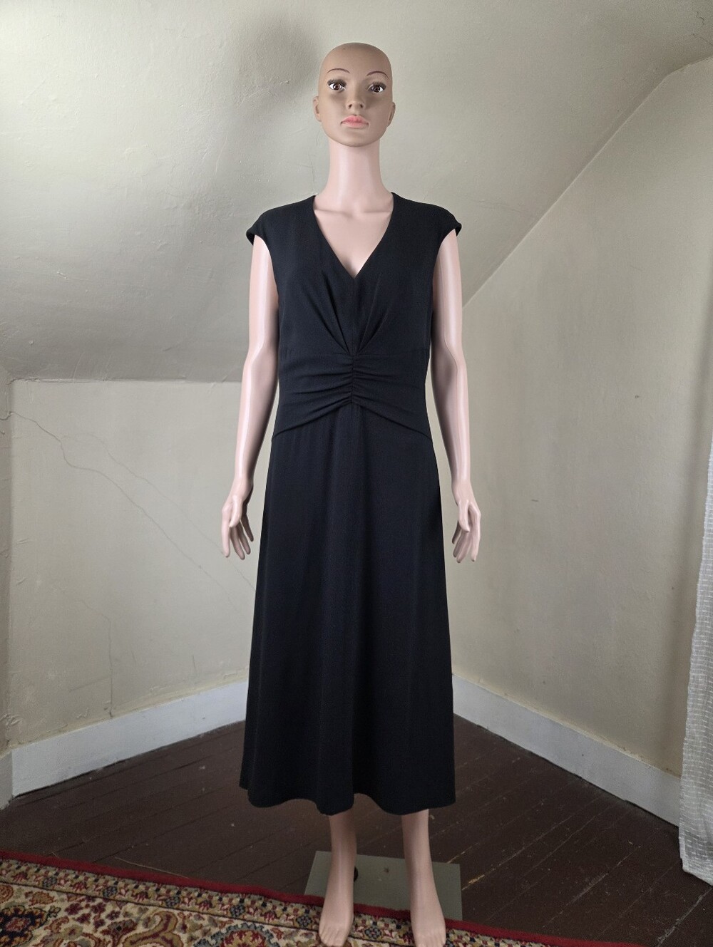 ESCADA Black Midi Dress Ruched Waist V-Neck Cap Sleeve Stretch EU 38 US 6